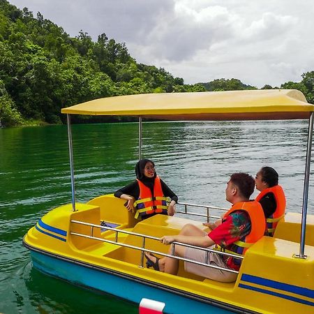 Roxy Tasik Biru Resort City Bau Exteriör bild