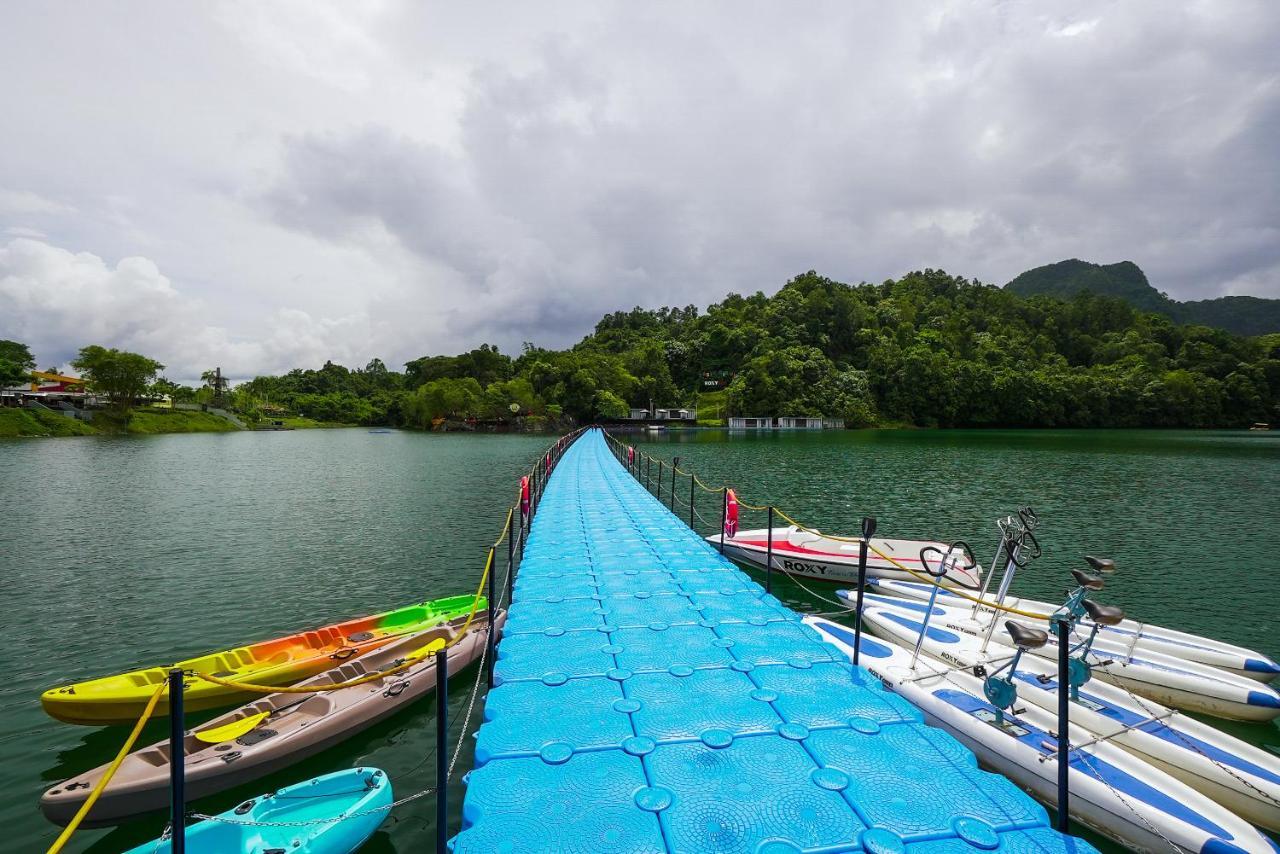 Roxy Tasik Biru Resort City Bau Exteriör bild
