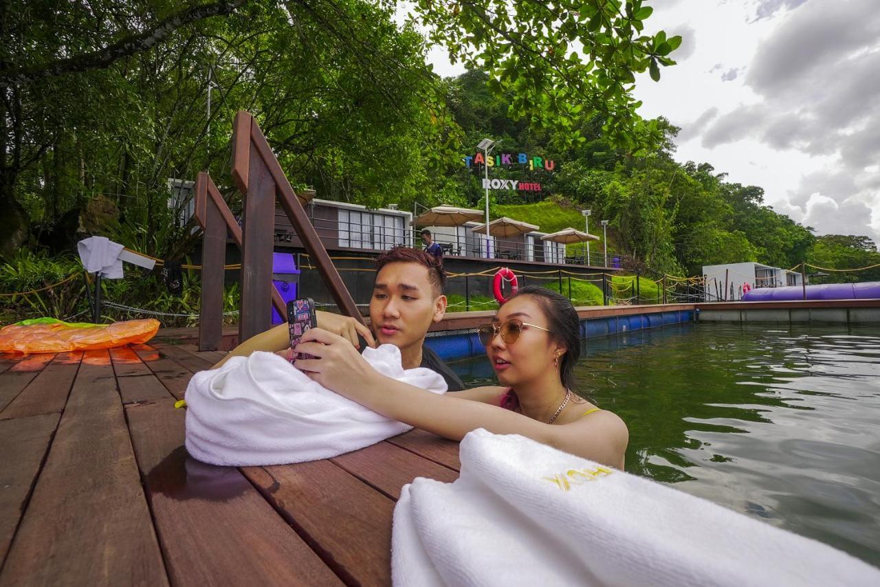 Roxy Tasik Biru Resort City Bau Exteriör bild