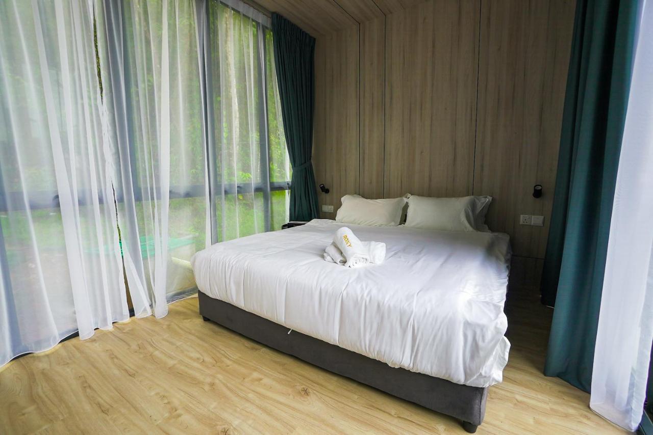 Roxy Tasik Biru Resort City Bau Exteriör bild