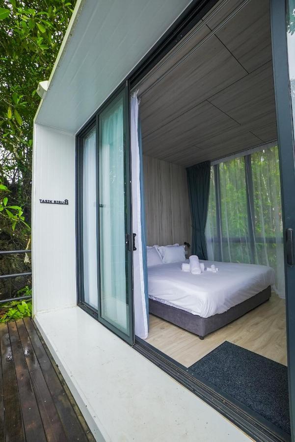 Roxy Tasik Biru Resort City Bau Exteriör bild