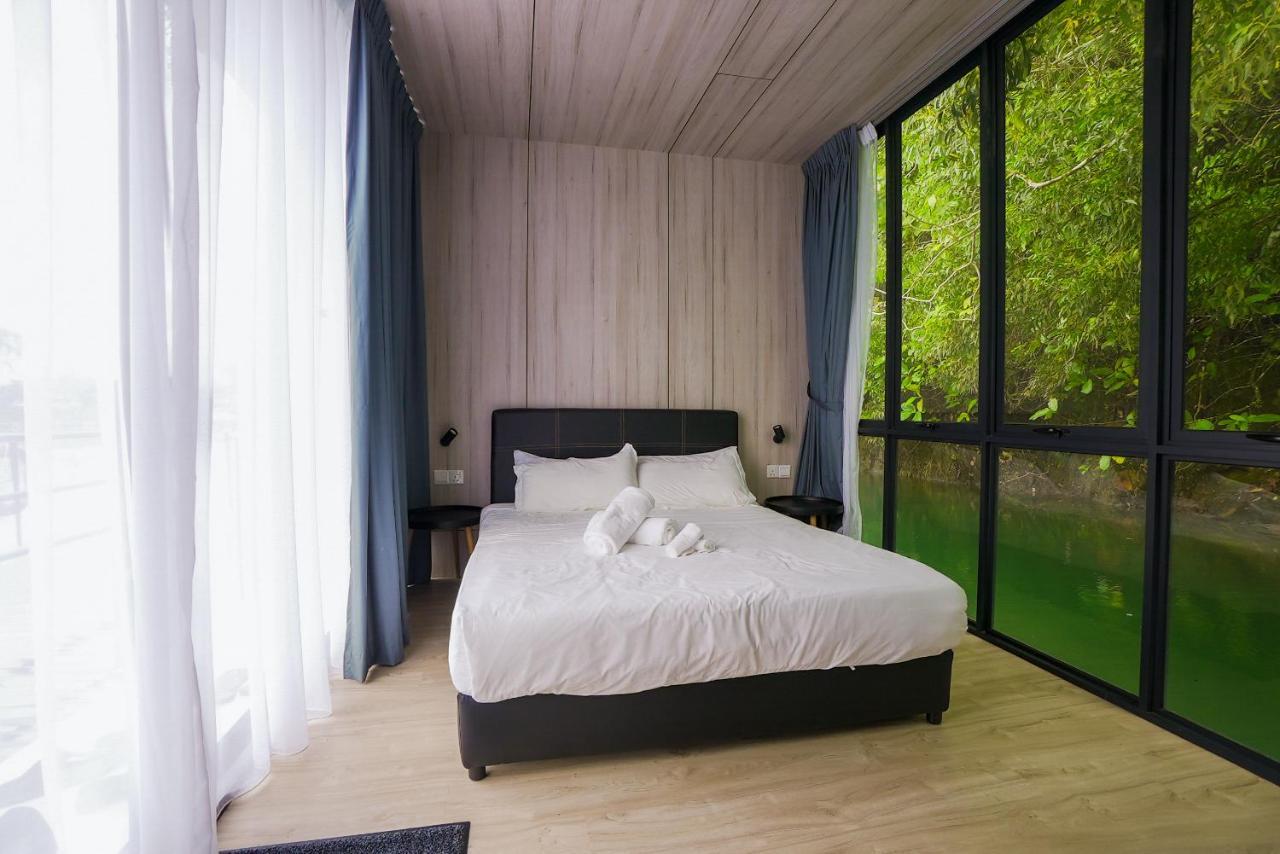 Roxy Tasik Biru Resort City Bau Exteriör bild