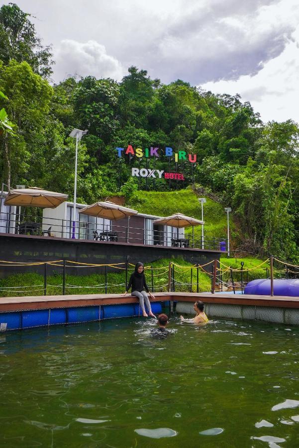 Roxy Tasik Biru Resort City Bau Exteriör bild